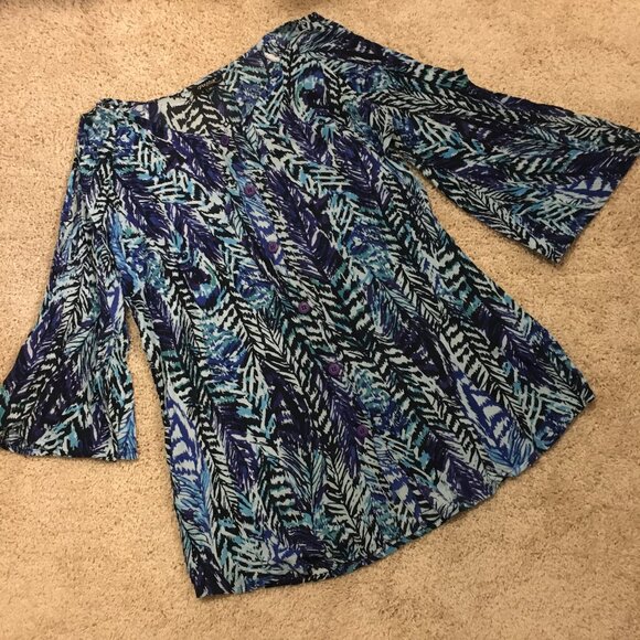 100% Rayon Papa Vancouver Fern Boho Cold Shoulder Bell Sleeve Button Down Top - Picture 11 of 15